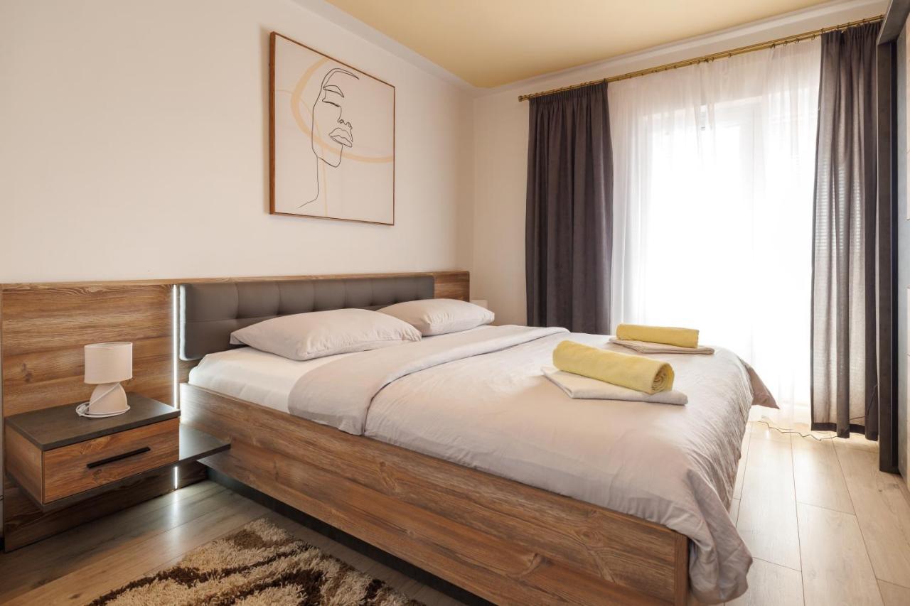 Spacious And Modern App With Big Terrace Malinska Exterior photo